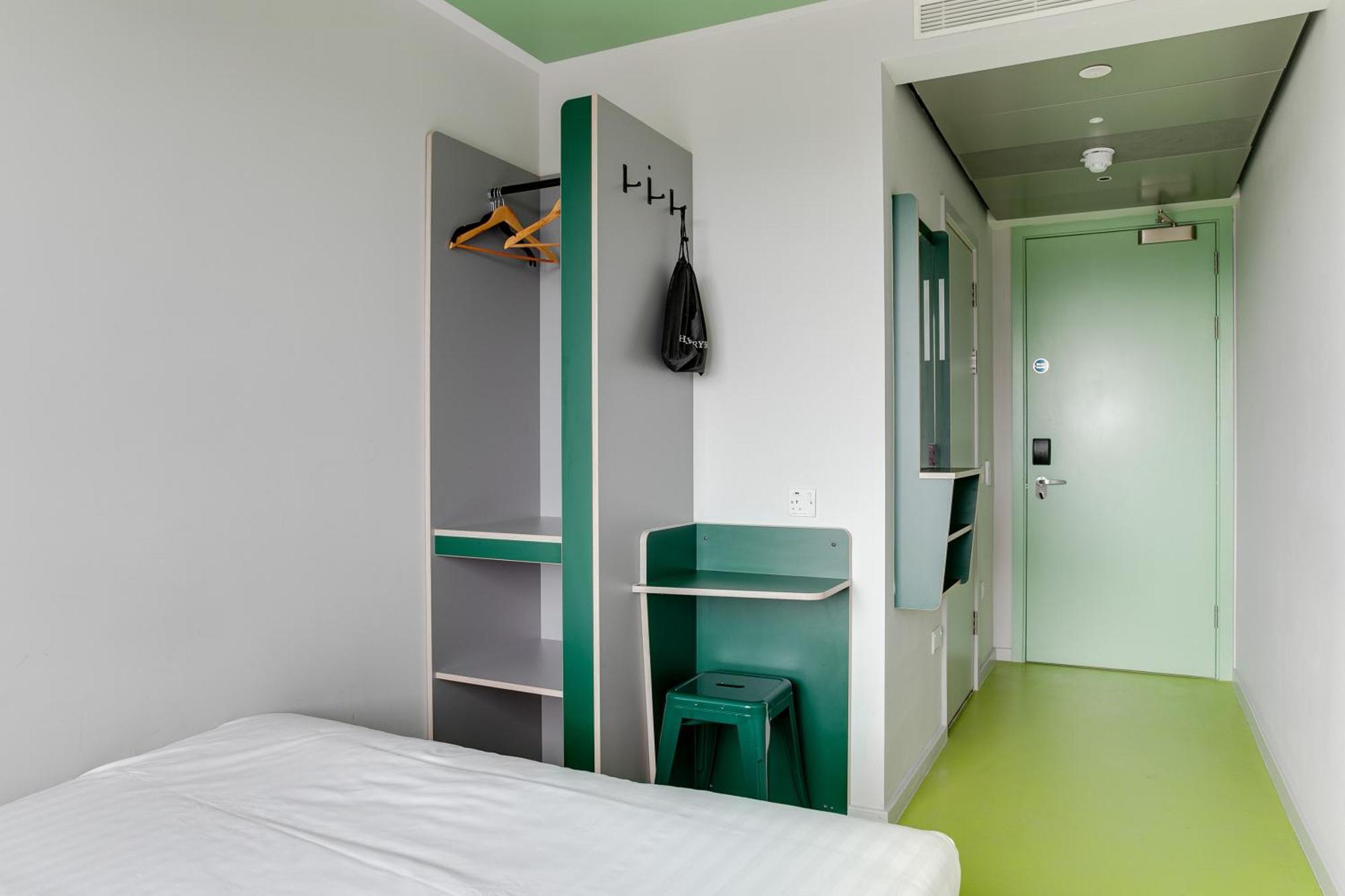 Clink I Lar Hostel Dublin Exterior photo