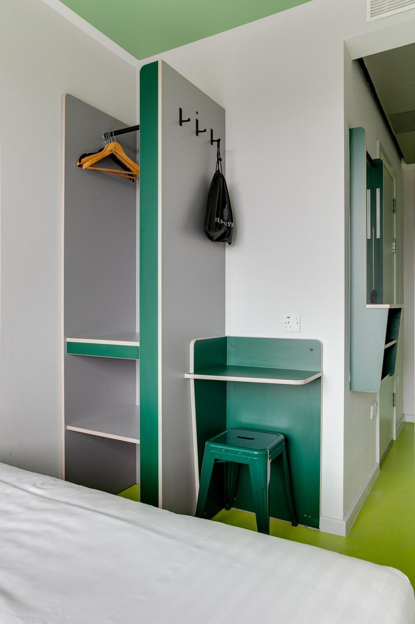 Clink I Lar Hostel Dublin Exterior photo